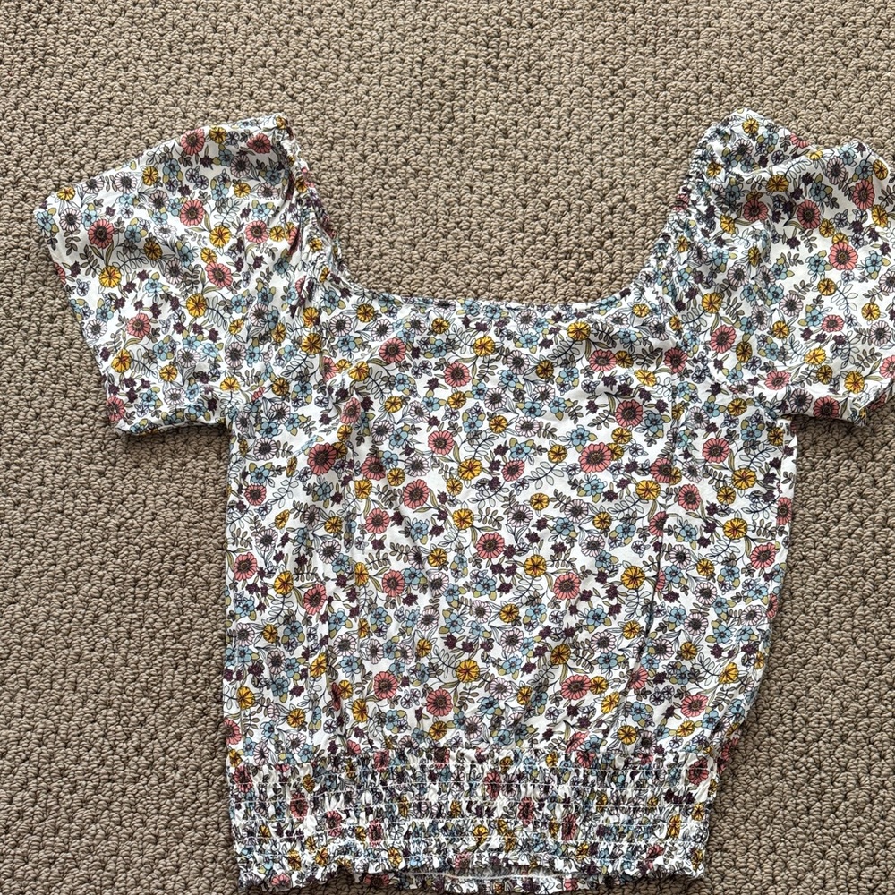 O’Neil Edith floral top